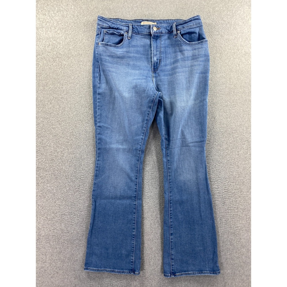 Levi's 725 High Rise Bootcut Jeans Women's Size 33x32 Light Wash (Fits 32x29)